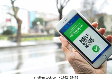 3,274 Digital green pass Images, Stock Photos & Vectors | Shutterstock