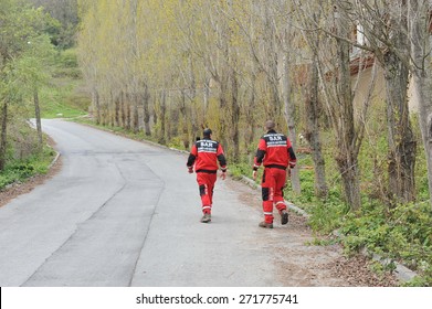 ISTANBUL, TURKEY - APR   5 : The Search And Rescue Team Work To Find Missed Child In The Forest  On April   5, 2014 In Istanbul, Turkey