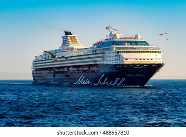 Tui Cruises Images Stock Photos Vectors Shutterstock