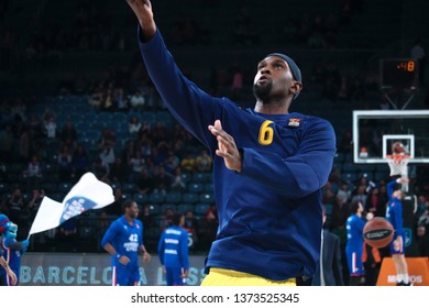 ISTANBUL / TURKEY - APRIL 17, 2019: Chris Singleton During Turkish Airlines EuroLeague 2018-19 Play-Off Game 1 Anadolu Efes Vs Barcelona Lassa At Sinan Erdem Dome.