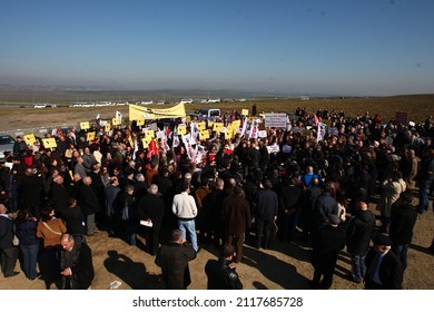 Istanbul, Turkey - August 12, 2011: Unions And Organizations Affiliated With The Republican People's Party (CHP) Came To Silivri Prison To Protest The Ergenekon Case.