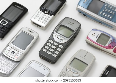 206 Ericsson black phone Images, Stock Photos & Vectors | Shutterstock