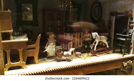 11,704 Toy museum Images, Stock Photos & Vectors | Shutterstock