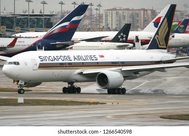 ISTANBUL, TURKEY JANUARY 7, 2012 Singapore Airlines Airplane Taxiing At Atatürk International Airport