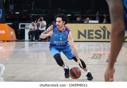 ISTANBUL / TURKEY - MARCH 20, 2019:  Shane Larkin During EuroLeague 2018-19 Round 27 Basketball Game Anadolu Efes Vs CSKA Moscow At Sinan Erdem Dome