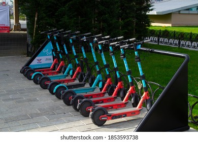 120 Marti scooters Images, Stock Photos & Vectors | Shutterstock