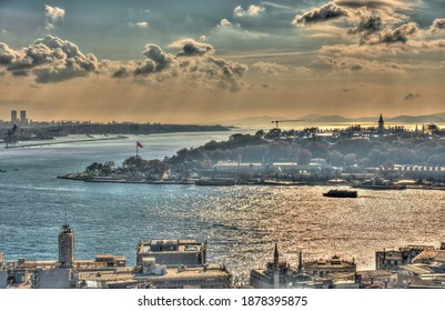 Istanbul, Turkey - November 2020 : Cityscape And The Golden Horn In Autumn, HDR Image