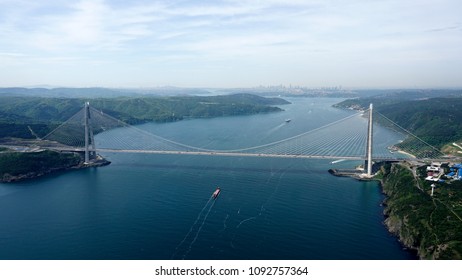 ISTANBUL/TURKEY, May 16, 2018: Yavuz Sultan Selim bridge.3rd Bosphorus Bridge and Northern Marmara Motorway - Shutterstock ID 1092757364