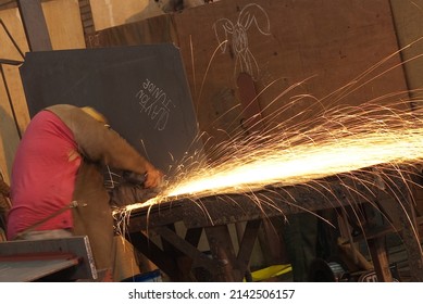 Itajai,
Santa Catarina, Brazil, May 19, 2010: 
Naval Industry, Men Working On The Production Of Vessels In The Shipyard.
