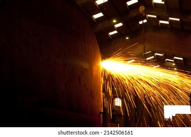 Itajai,
Santa Catarina, Brazil, May 19, 2010: 
Naval Industry, Men Working On The Production Of Vessels In The Shipyard.
