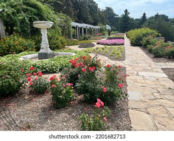 5,005 Fountain bed Images, Stock Photos & Vectors | Shutterstock