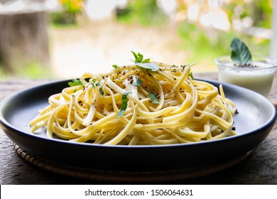 Download Pasta Side View Images Stock Photos Vectors Shutterstock Yellowimages Mockups