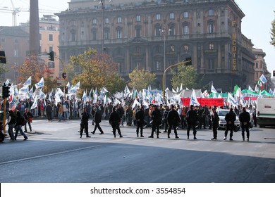Italian Protest Unfair Labor Laws Stock Photo 3554854 | Shutterstock