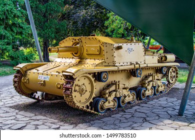 Italian Selfpropelled Gun Second World War Stock Photo 1499783510 ...