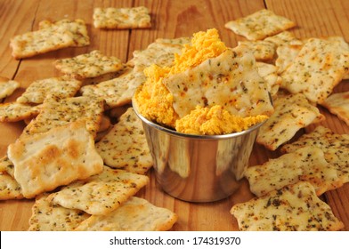 Italian Spice Crispy Flatbread Crackers With Bacon Cheddar Cheese Spread