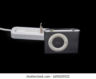 Italy, 24 Marzo 2020: Vintage Ipod Apple On Black Background