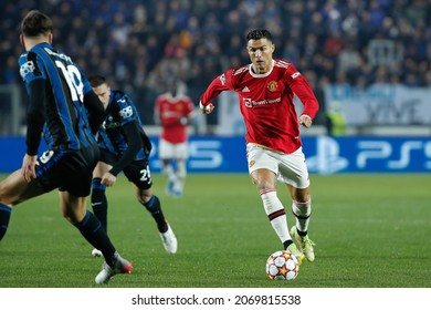 Italy, Bergamo, nov 2 2021: Cristiano Ronaldo (Manchester United striker) runs up the field in the second half during football match ATALANTA vs MANCHESTER UTD, UCL matchday 4 , Gewiss stadium