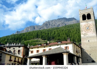 8 Alberti Bormio Images, Stock Photos & Vectors | Shutterstock