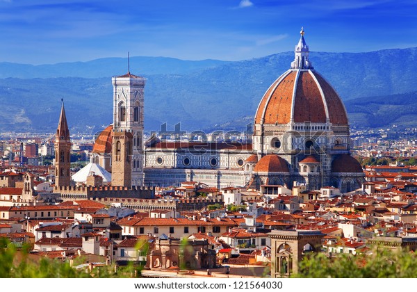 イタリア フィレンツェ サンタマリアデルフィオーレ大聖堂 の写真素材 今すぐ編集