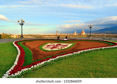 Italy, Florence, March 2019
floral ornament in the shape of a heart with the city's coat of arms set up at the Piazzale Michelangelo in Florence on the occasion of the Valentine's day