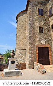 Italy, Pisa, Canneto, July 2017
Home Where The Famous Poet Giosuè Carducci Stayed In October 1894 In The Small Medieval Village Of Canneto In The Municipality Of Monteverdi Marittimo