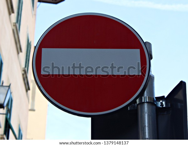 Italy: Road segnal (Access\
denied).