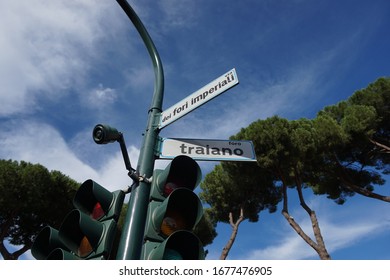 Italy Street -  Sigh Arrond Fori Imperiali