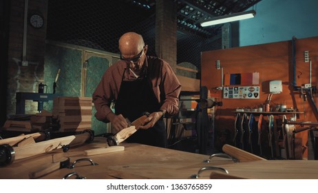 Itu BRAZIL 02 January 2014 Carpenter Making Soap Box Cart Carpentry Shop. A Man Works In A Carpentry Shop. - Image