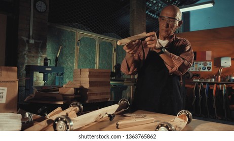 Itu BRAZIL 02 January 2014 Carpenter Making Soap Box Cart Carpentry Shop. A Man Works In A Carpentry Shop. - Image