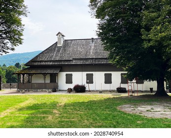 Ivana's Fairytale House In The Frankopan Castle - Ogulin, Croatia (Ivanina Kuća Bajke U Frankopanskom Kaštelu - Ogulin, Hrvatska)