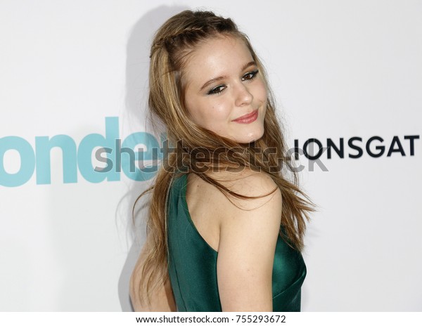 Izabela Vidovic Los Angeles Premiere Wonder Stock Photo 755293672 ...