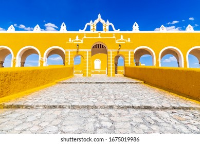Izamal, Mexico. Spanish colonial Yellow City, Convento de San Antonio in Yucatan Peninsula