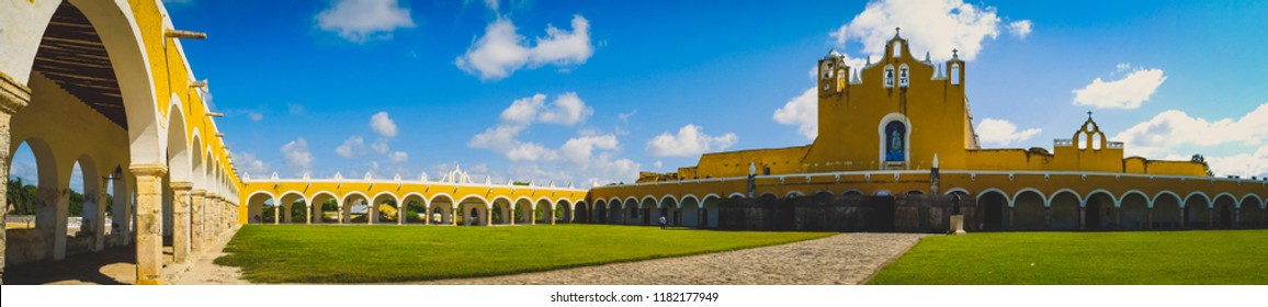 Izamal, Yukatan, Mexico