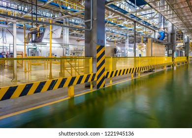 IZHEVSK, RUSSIA - SEPTEMBER 25, 2015: Empty Area For New Assembly Line Of LADA Cars At LADA-IZHEVSK Car Factory. Industrial Space For New Workshops At Car Factory In Izhevsk