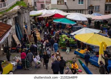 Izmir Turkey; Images From Eşrefpaşa Neighborhood Market. Daily Situations Of Sellers And People. Street Photography. 6 March 2022