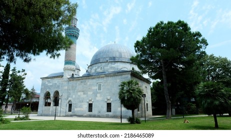 Iznik Green Mosque Is One Of The First Examples Of Ottoman Architecture In The Iznik District Of Bursa Province.