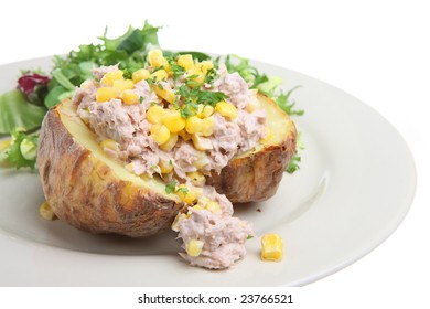 Jacket Potato With Tuna & Sweetcorn