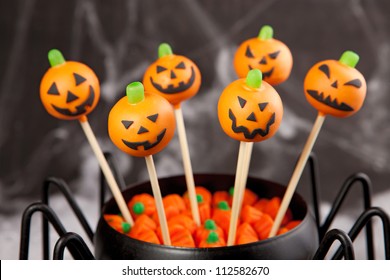 Jack-o-lantern Cake Pops