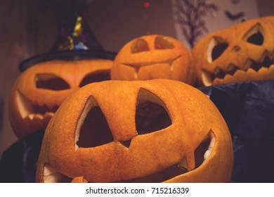 Jack-o-lantern Halloween Pumpkin Family Take A Selfie