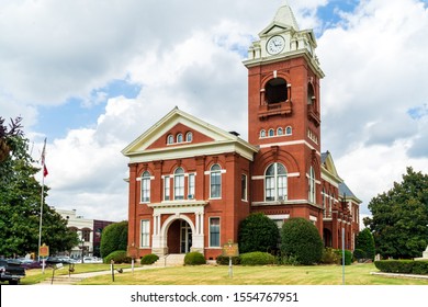 Jackson Georgia/usa-november 9 2019 The Courthouse In Jackson Georgia