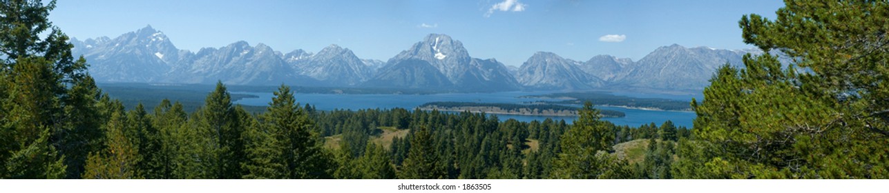 Jackson Lake And The Grand Tetons