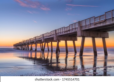 Jacksonville, Florida, USA Beach View With Jacksonville Pier At Dawn.