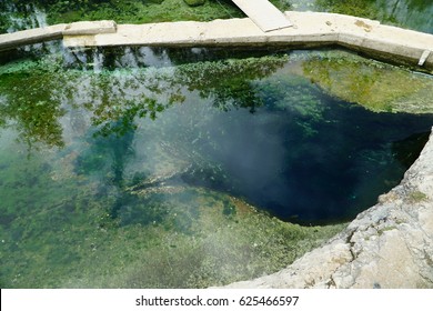 Jacobs Well Spring 