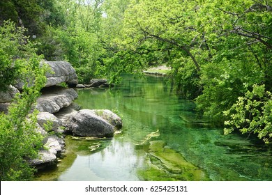 Jacobs Well Stream 