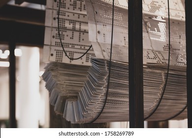 Jacquard Head, Harnesses And Set Of Cards Or Punched Paper. Old Jacquard Machine, Looms For Jacquard Weaves, Enabling To Manufacture Complex And Outstanding Linen Damasks. Jacquard Loom Punch Card.