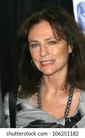 Jacqueline Bisset Images Stock Photos Vectors Shutterstock