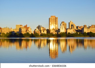 Jacqueline Kennedy Onassis Reservoir Central Park Stock Photo ...