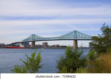 1,391 Jacques cartier bridge Images, Stock Photos & Vectors | Shutterstock