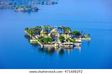  Jag Mandir is a palace built on an island in the Lake Pichola. It is also called the 