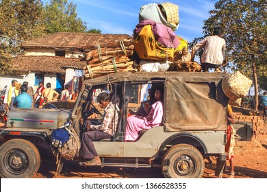  Jagdalpur, 23,December,2011:Four  Wheeler Jeep Transports Tribal People With Their Luggage From Haat Weekly
Market To Jagdalpur By Road, Bastar, Chhattisgarh, India. Asia 